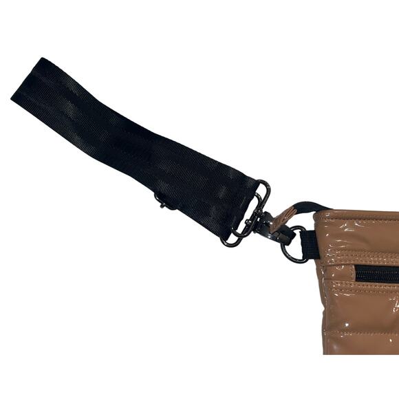 M1-92 THINK ROYLN Puffer Wrist Bag Tan/Black - Picture 3 of 6